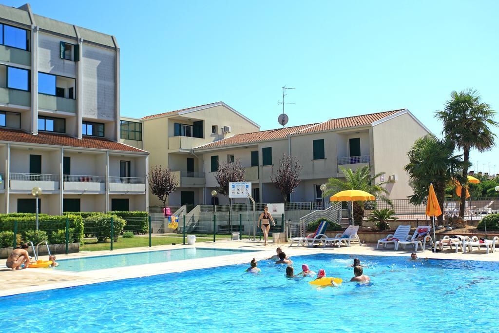 Villaggio Luna Due カオルレ エクステリア 写真